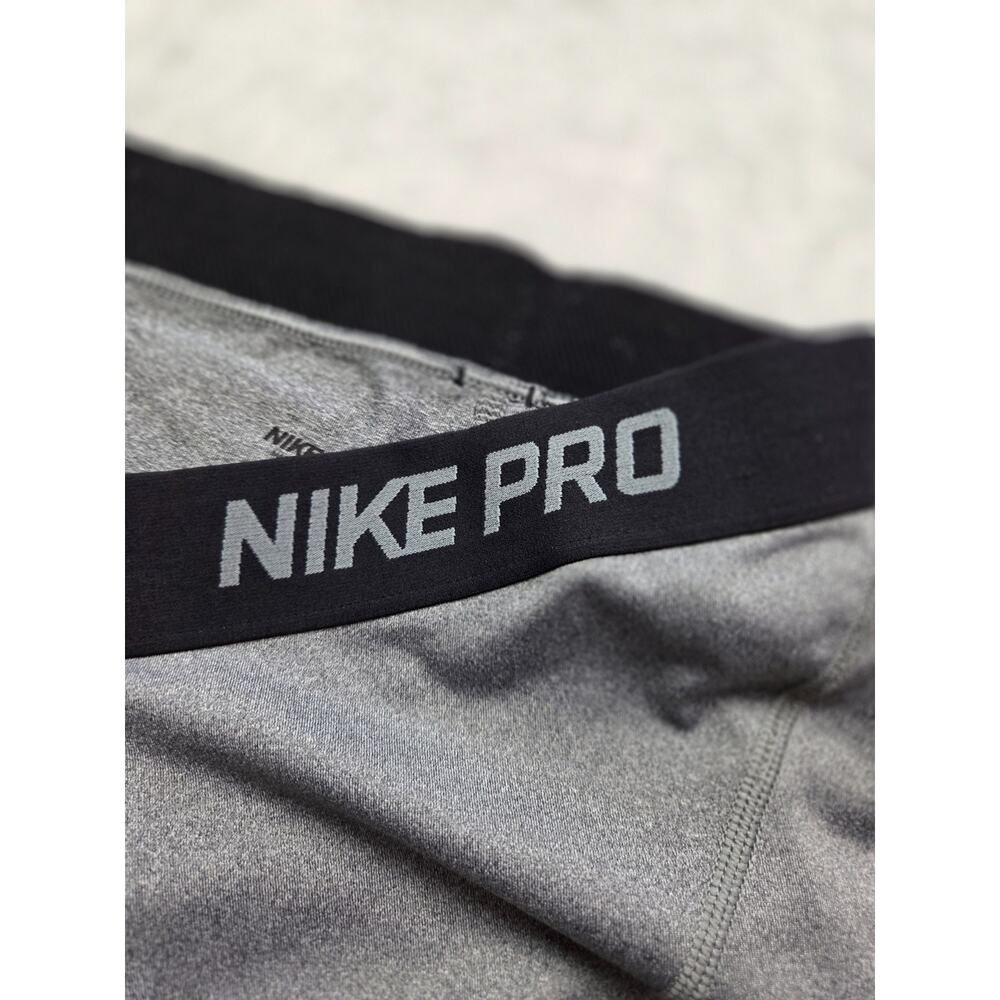 Nike Pro Women’s Medium Compression Shorts Gray Heather Black Elastic Waistband - Picture 3 of 8